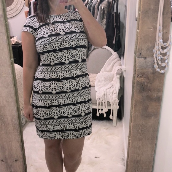 R & K size 8 black & white boho print shift dress - Picture 1 of 5
